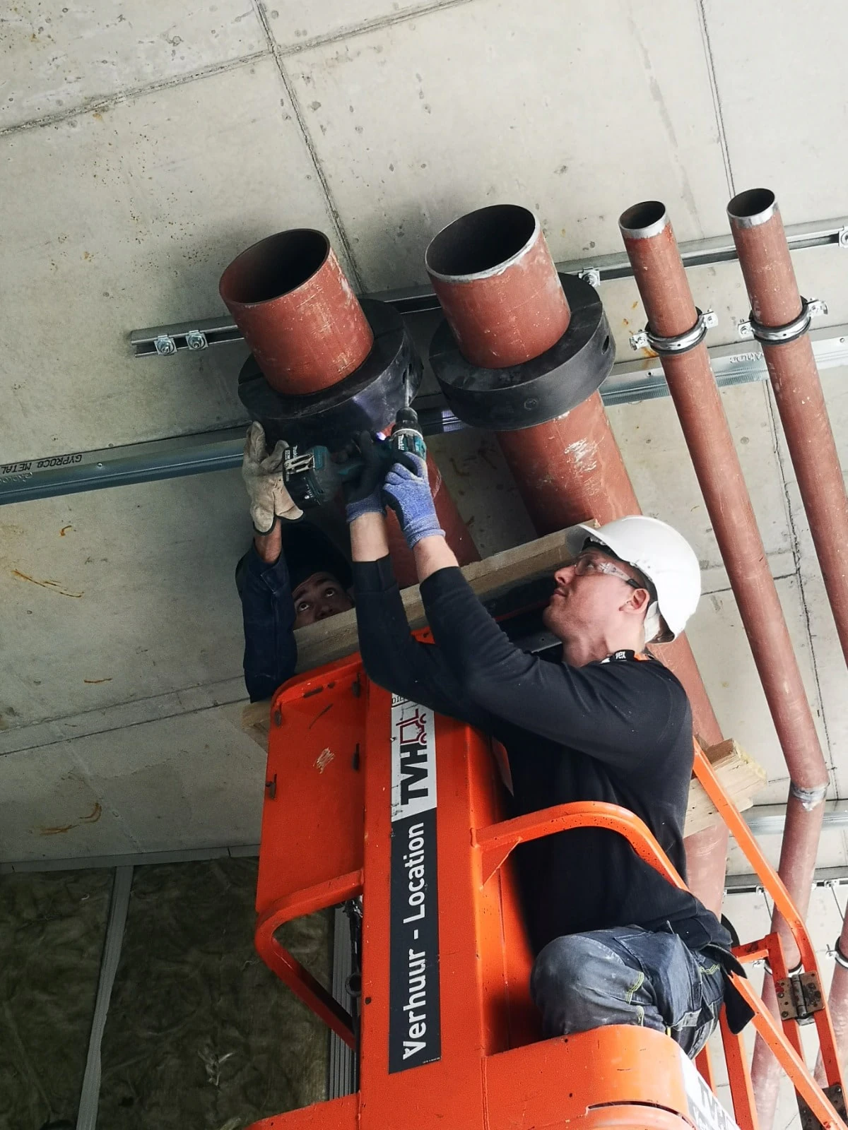 Gridinta industrial services team at work — photo 3