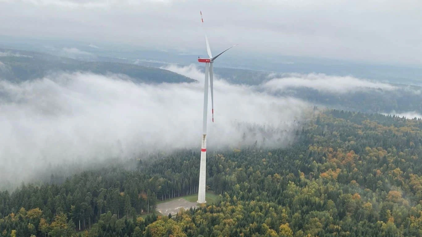 Wind turbine representing Gridinta's international industrial services