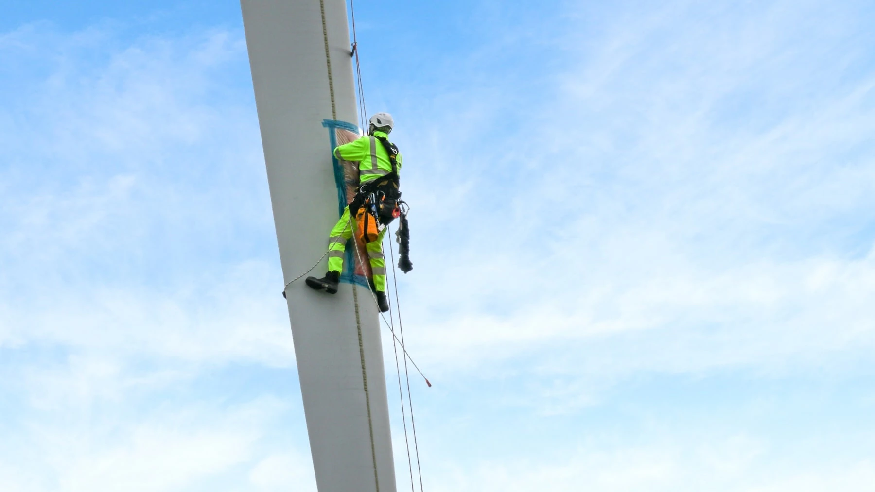 Onshore wind farm maintenance — photo 2