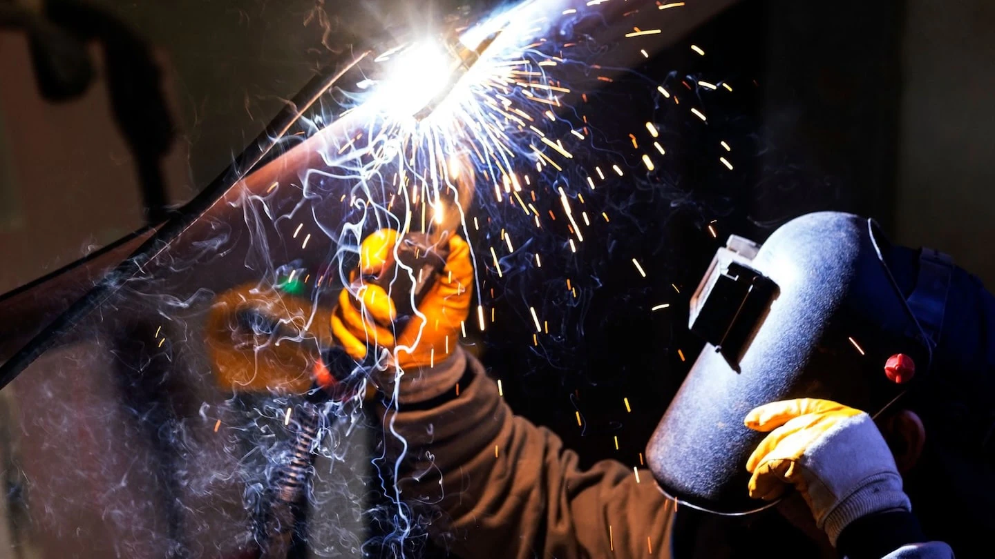 Reservoir welding and construction
