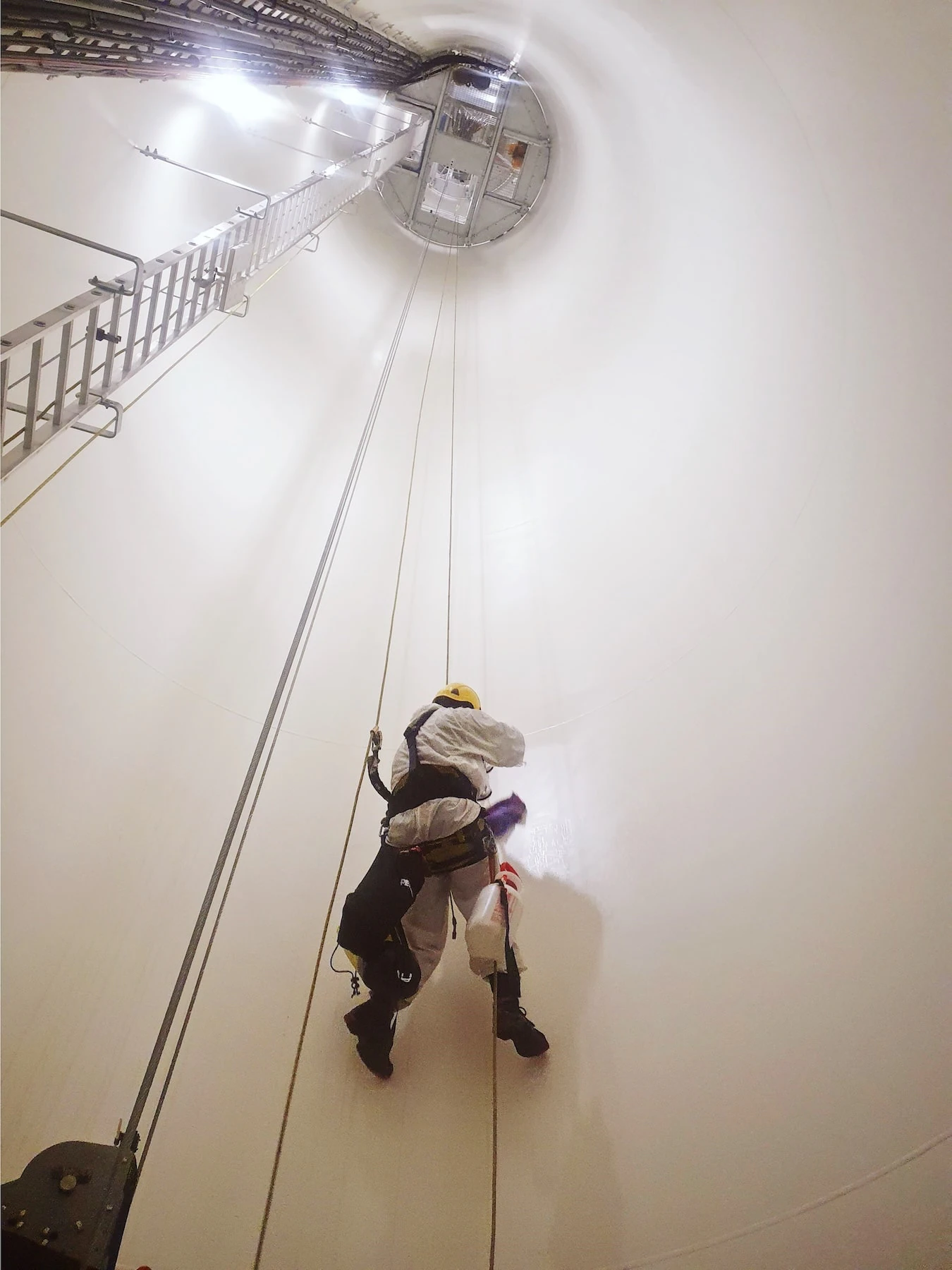 Wind turbine gearbox inspection