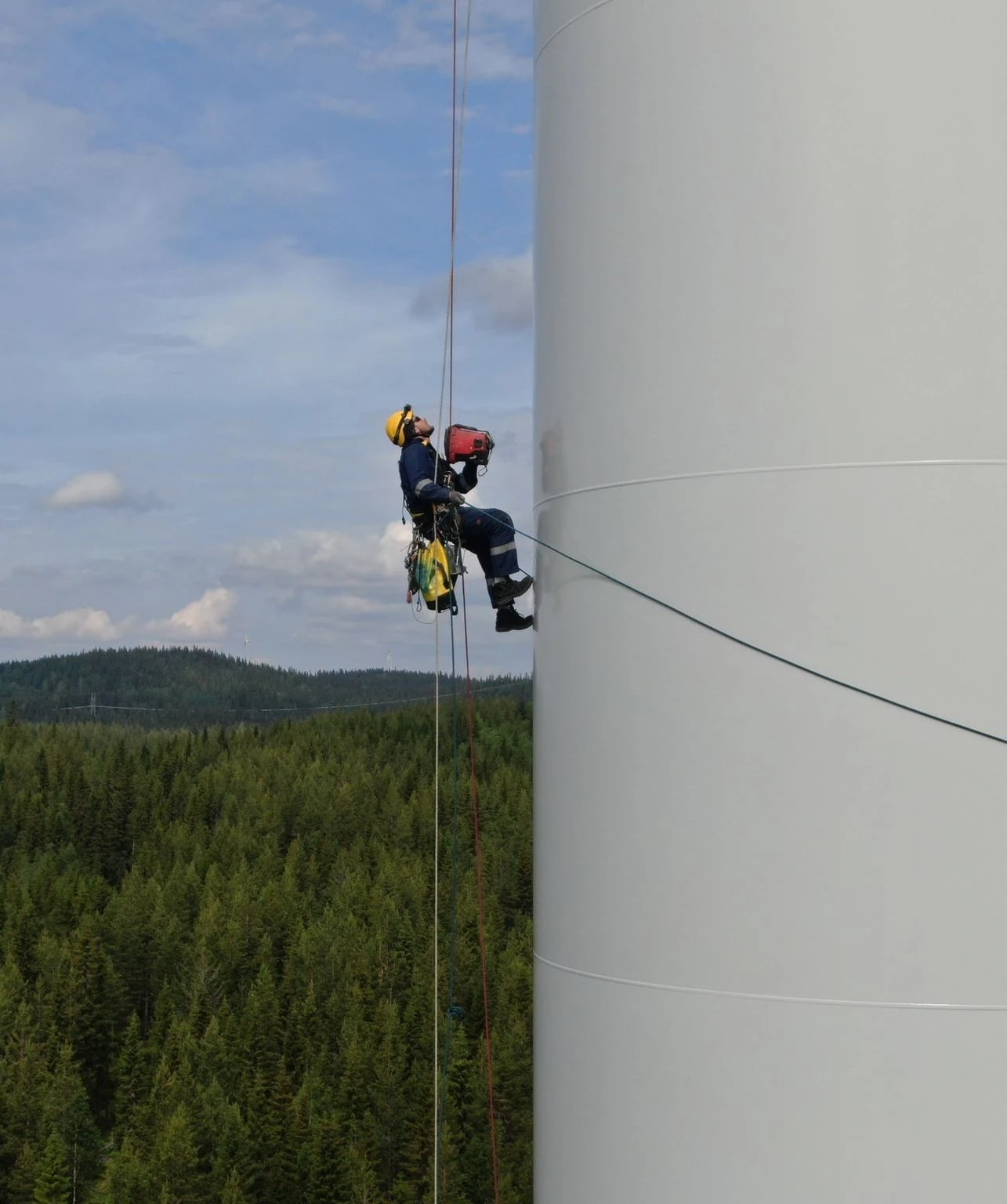Wind turbine maintenance service